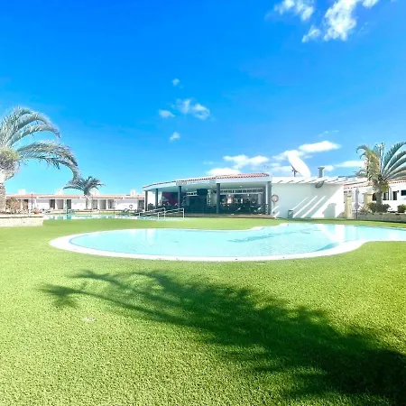 Apartamento Apartment With Wifi, Pool, Close To The Shops And Restaurants In Tenerife South