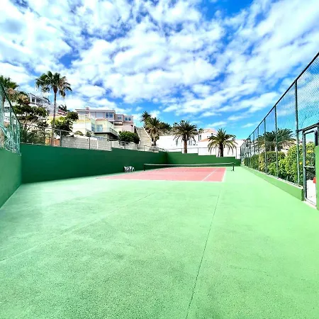 Apartment With Wifi, Pool, Close To The Shops And Restaurants In Tenerife South Apartment Costa Adeje (Tenerife)