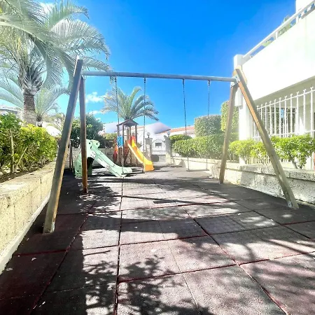 Apartment With Wifi, Pool, Close To The Shops And Restaurants In Tenerife South Apartamento