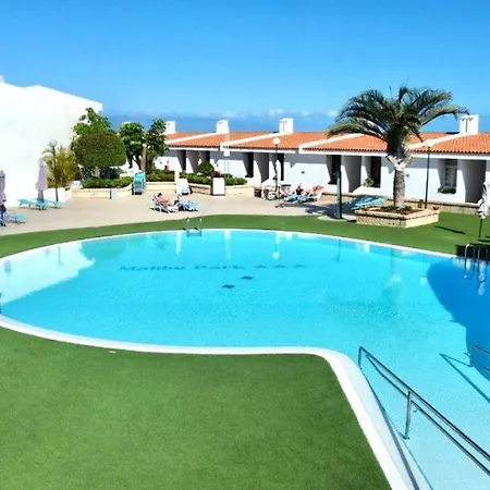 Apartment With Wifi, Pool, Close To The Shops And Restaurants In Tenerife South Apartment Costa Adeje (Tenerife)
